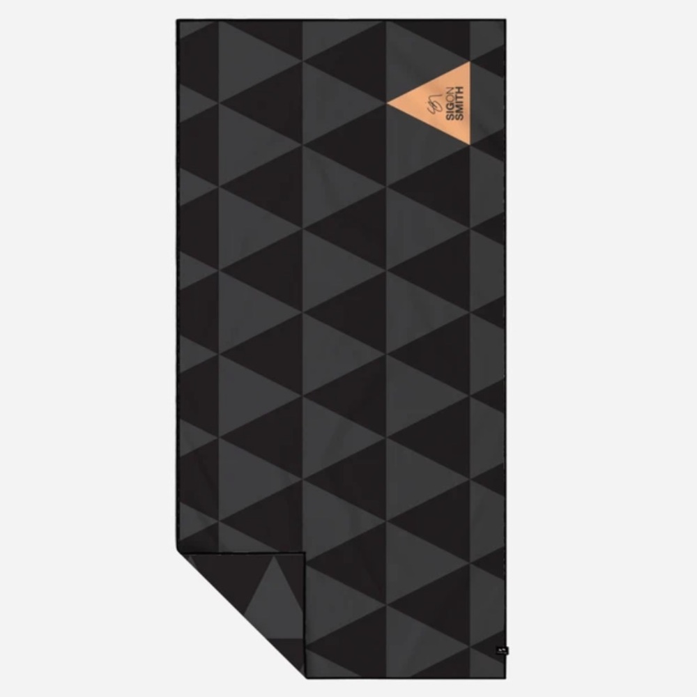 Sig on Smith X Slowtide Quick-Dry Travel Towel